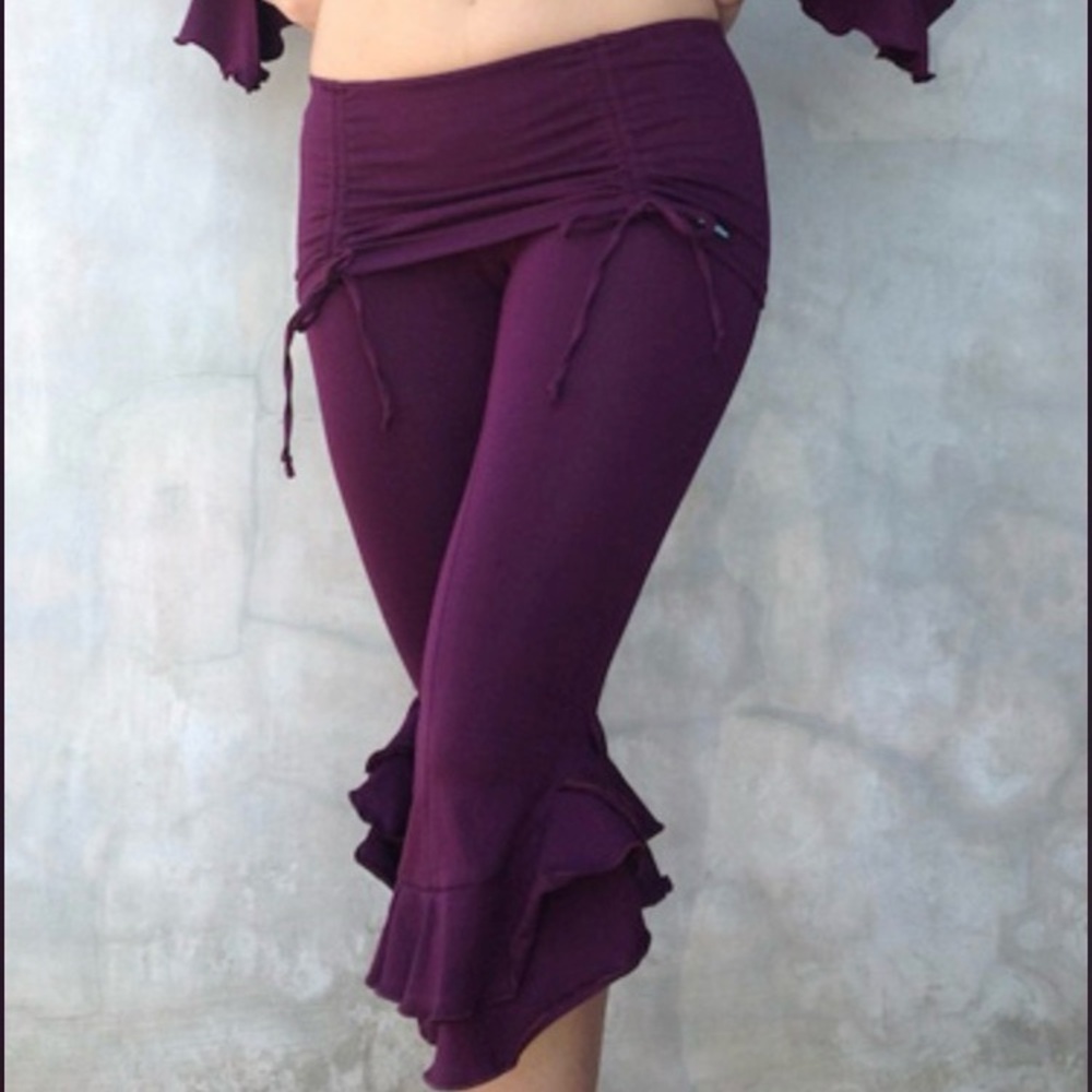 Ruffled Stretch Denim Capris - image 2